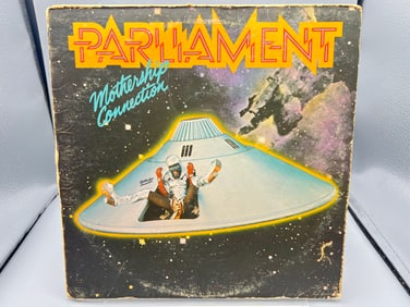 1975 Parliament Mothership Connection Vinyl Album - NBLP 7022