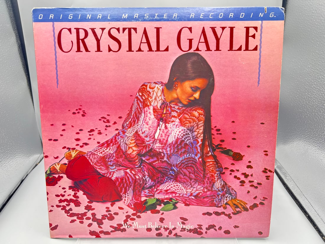 Crystal Gayle: We Must Believe In Magic (1980), Limited Edition Original Master Recording - pressed (1 of 7)