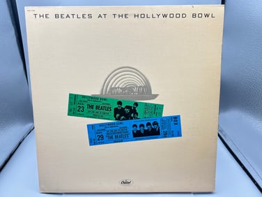 The Beatles: At The Hollywood Bowl (early '80's pressing), repress, non-embossed cover