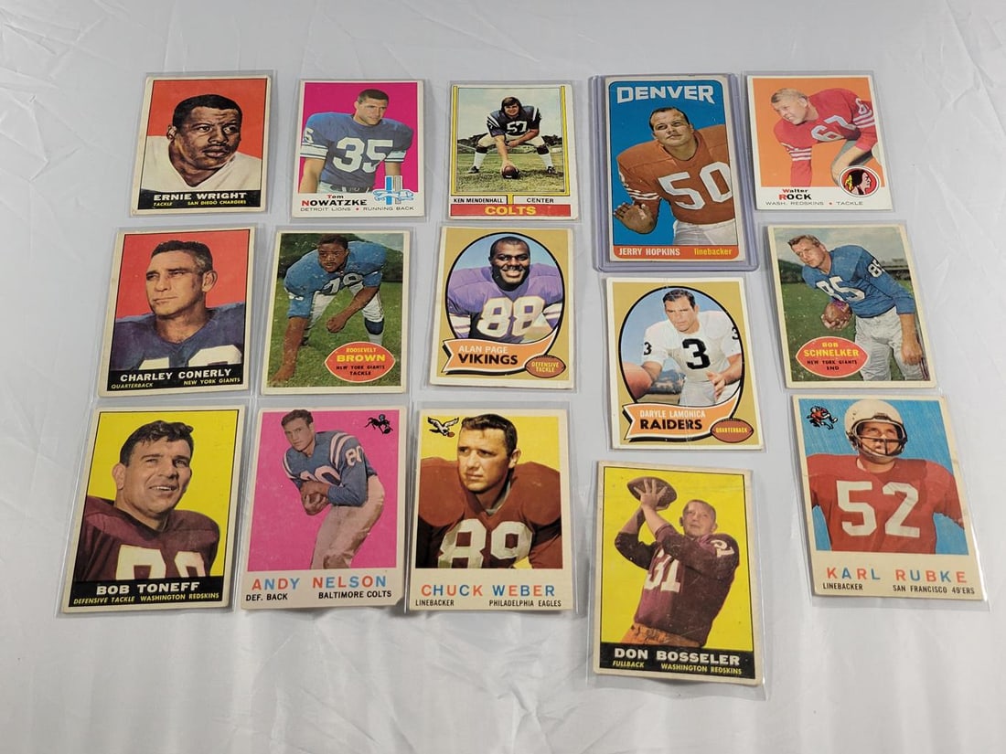 Lot of (15) Vintage Football Cards (1 of 2)
