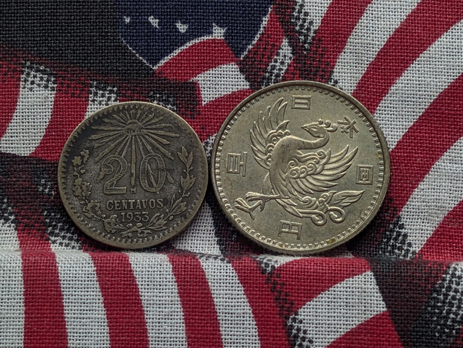 1933 Mexico 20 Silver Centavos & 1958 Japan 100 Yen (2 PCS) (1 of 2)