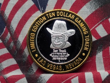 Limited Edition .999 FINE SILVER (Center) California Casino $10 Gaming Token in Capsule