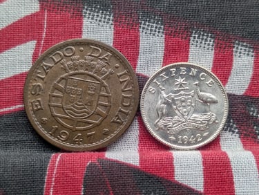 1942-D Australia 6 Silver Pence & 1947 India Portugal 1 Tanga (2 PCS)