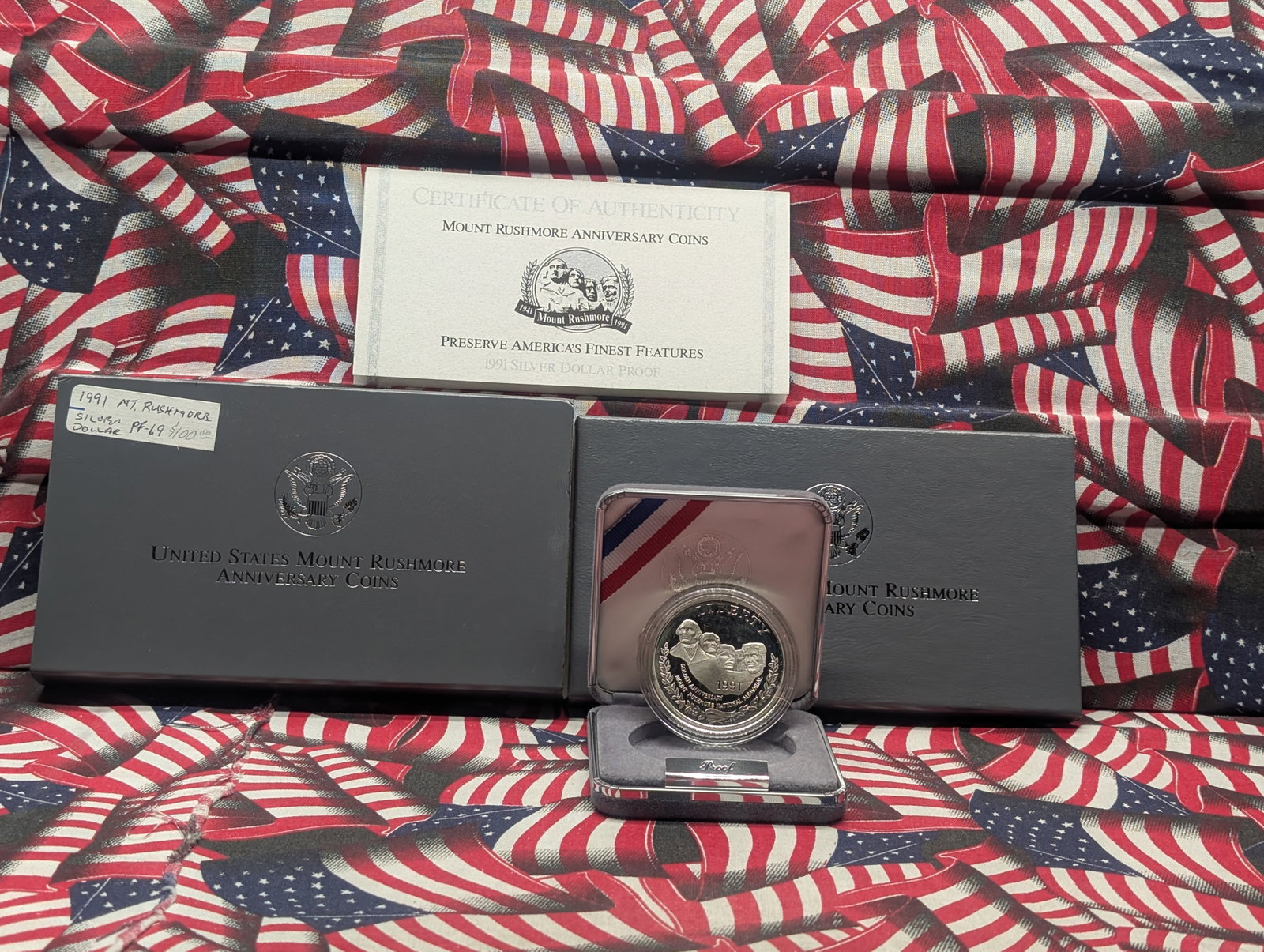 1991-S U.S. Mount Rushmore Anniversary Coin, 90% Silver, In OGP With COA: 1991-S U.S. Mount Rushmore Anniversary Coin, 90% Silver, In OGP With COA