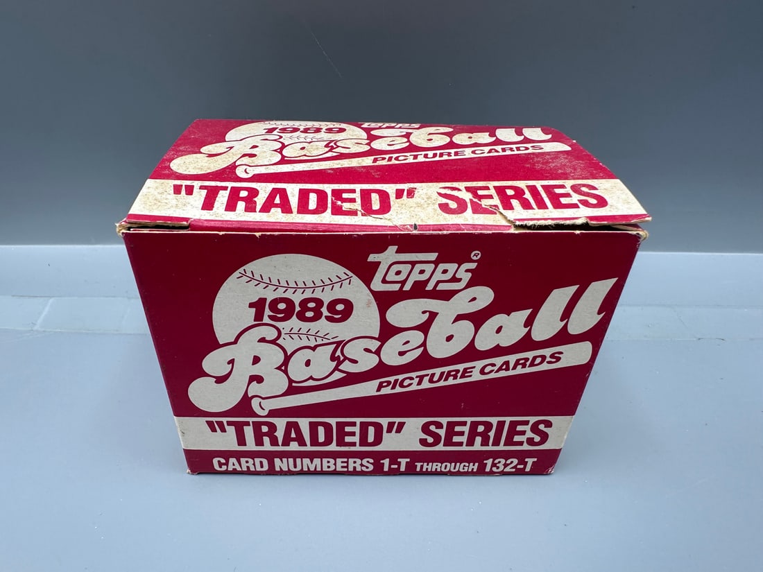 1989 Topps Traded Baseball Box Set - Ken Griffey Jr, Randy Johnson, Deion Sanders, Omar Vizquel (1 of 3)