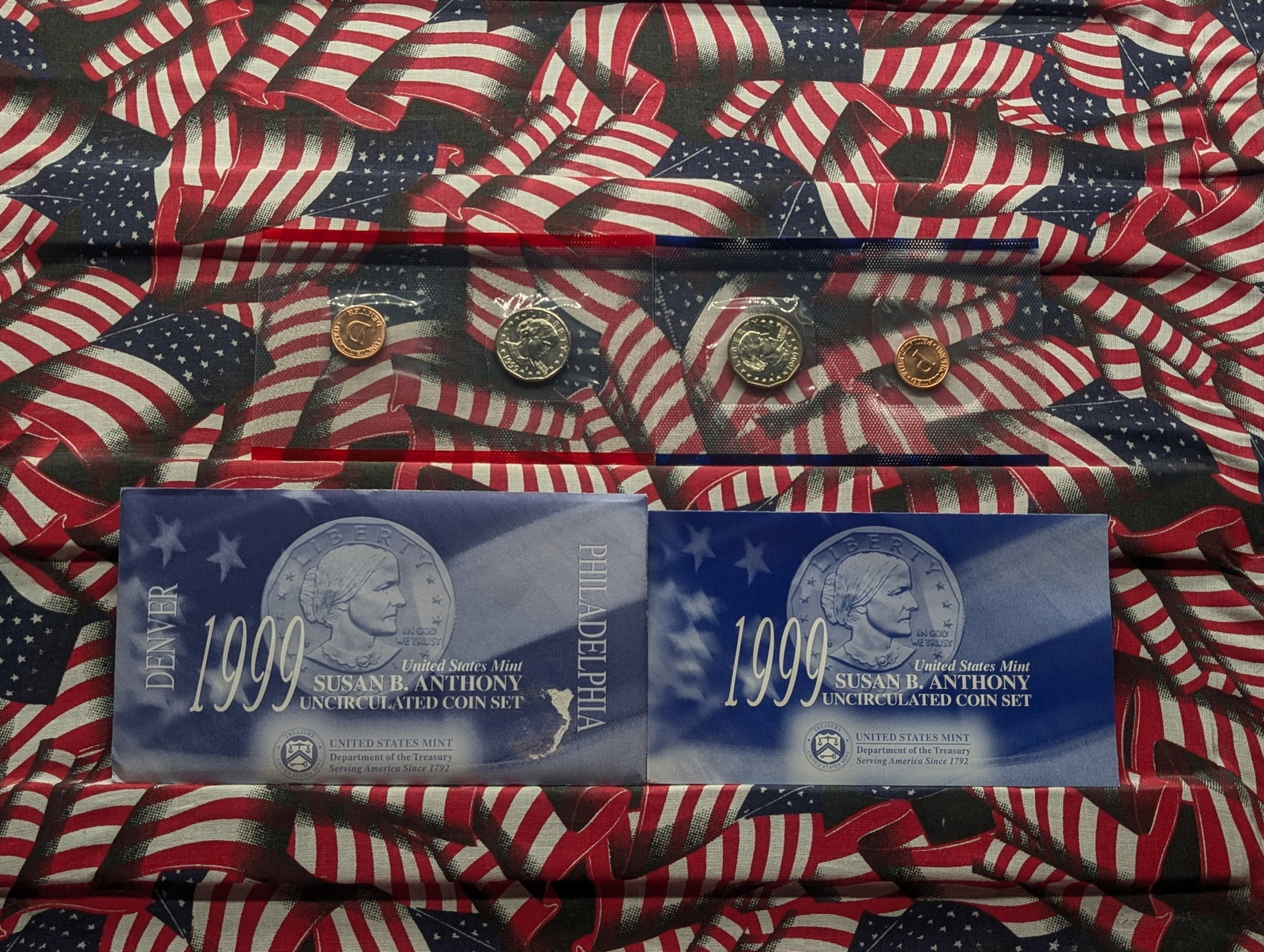 1999-P&D Susan B. Anthony Dollar Uncirculated Set in OGP w/ COA: 1999-P&D Susan B. Anthony Dollar Uncirculated Set in OGP w/ COA