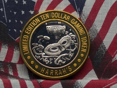 Limited Edition .999 FINE SILVER CENTER, Harrah's Casino $10 Gaming Token in Capsule