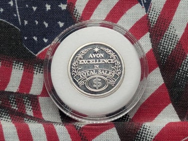 1/4th Oz. .999 FINE SILVER Avon Excellence in Total Sales Designed Round in Capsule
