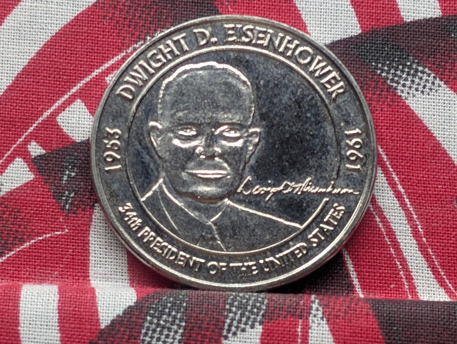 Dwight D. Eisenhower-UNC-Token, 1953-1961, 34th President, Novelty, No Silver: Dwight D. Eisenhower-UNC-Token, 1953-1961, 34th President, Novelty, No Silver