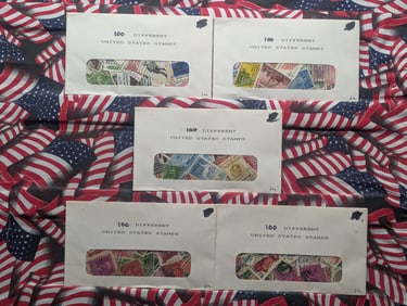 Bundle of 500 Assorted U.S. Postage Stamps