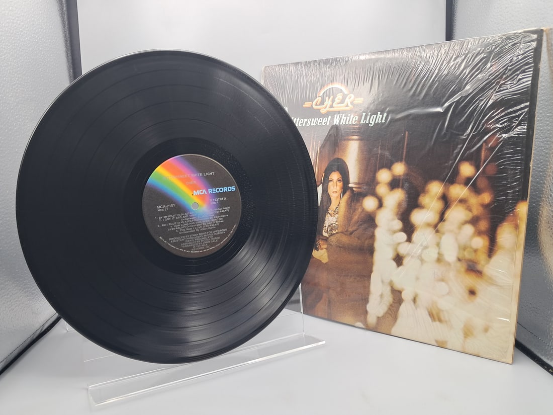 1973 Cher Bittersweet White Light Vinyl Album - MCA-2101: 1973 Cher Bittersweet White Light Vinyl Album - MCA-2101 - Records are untested by auction house for play quality. All items are sold as is.