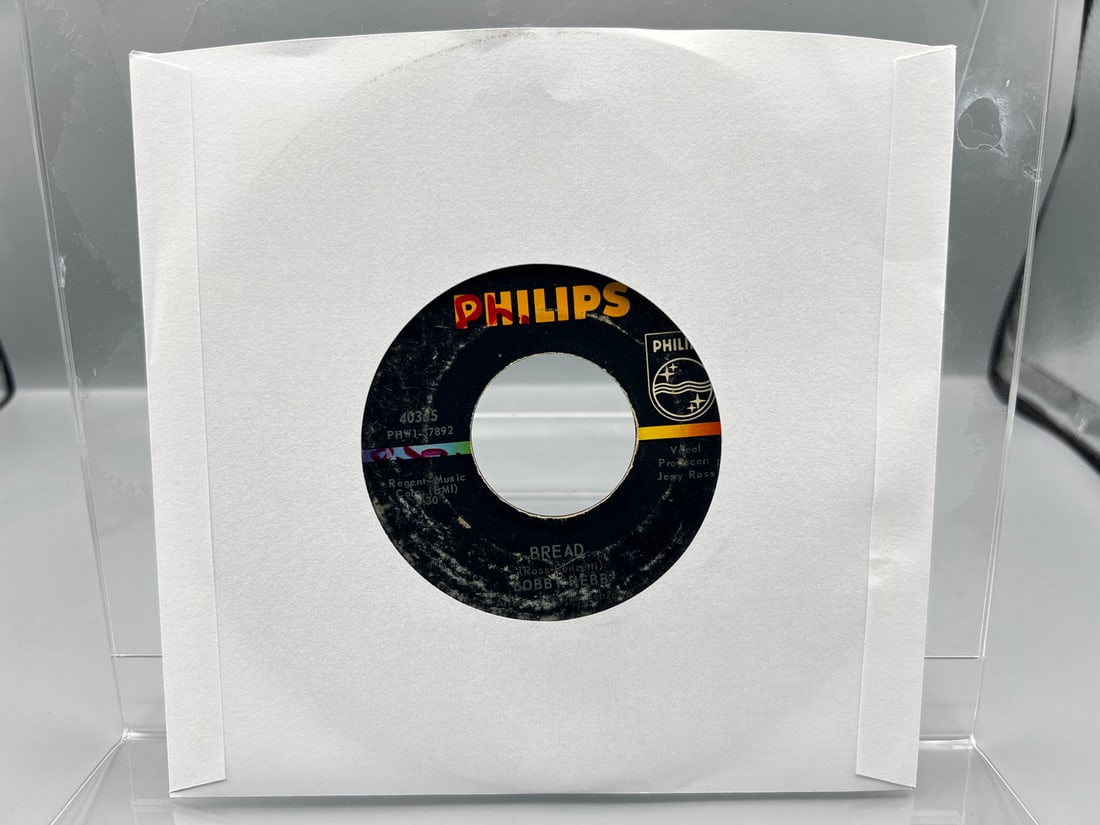 1966 Bobby Hebb Sunny/Bread 45 RPM Record - 40365: 1966 Bobby Hebb Sunny/Bread 45 RPM Record - 40365 - Records untested by auction house for play quality. All items are sold as is.