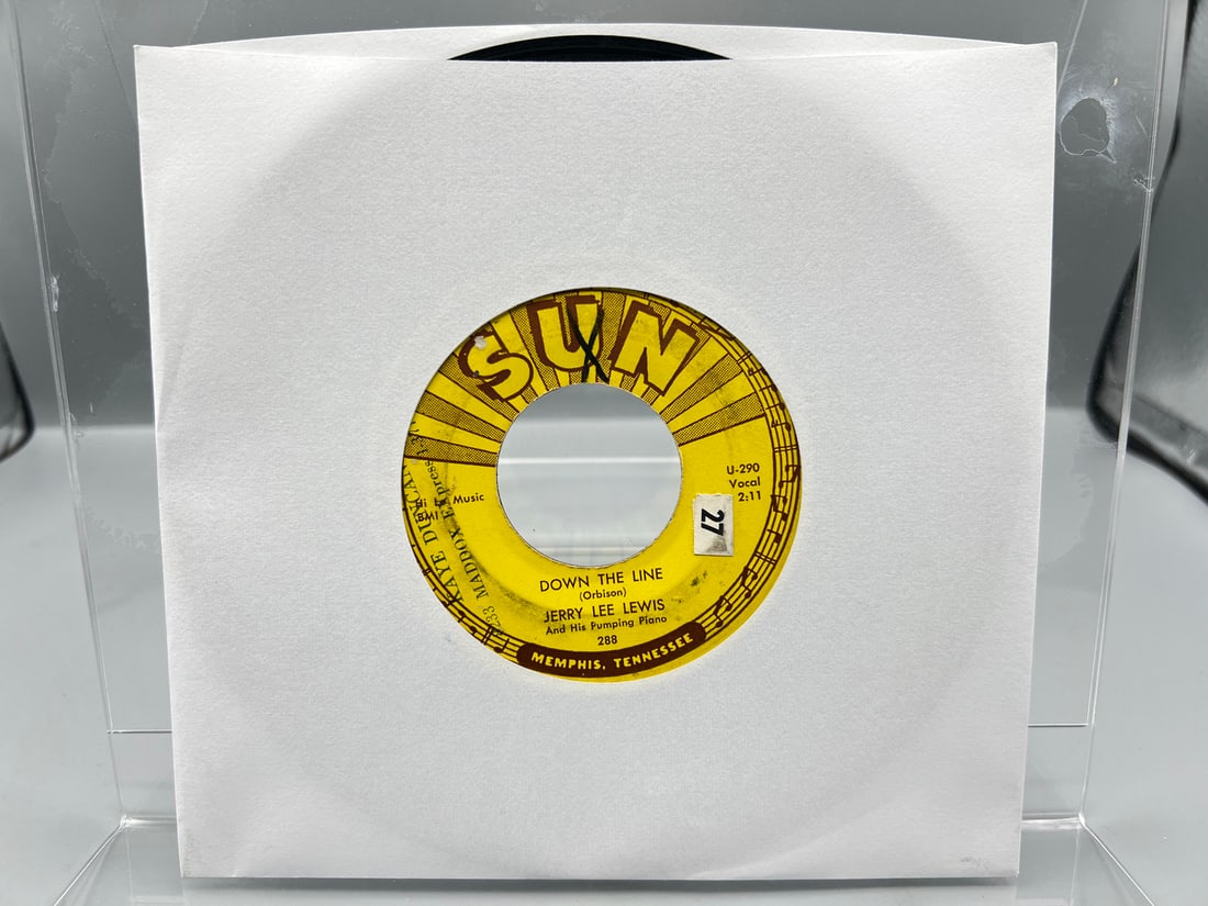 1958 Jerry Lee Lewis And His Pumping Piano Down The Line/Breathless 45 RPM Record - 288: 1958 Jerry Lee Lewis And His Pumping Piano Down The Line/Breathless 45 RPM Record - 288 - Records untested by auction house for play quality. All items are sold as is.