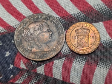 1868 Spain 2 1/2 Centimos de Escudo & 1945 Dutch East Indies 1/2 Cent (2 PCS)