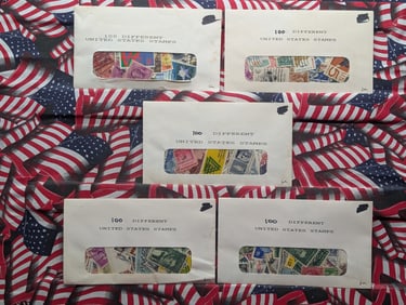 Bundle of (500) Assorted U.S. Postage Stamps