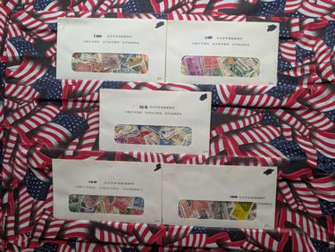 Bundle of (500) Assorted U.S. Postage Stamps