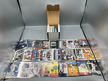 Lot of (75) Derek Jeter Baseball Cards - Varying Conditions