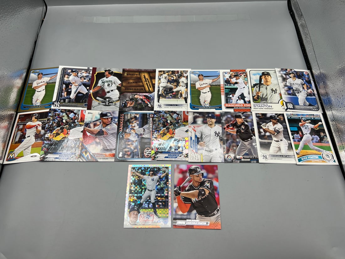 Lot of (20) Giancarlo Stanton Baseball Cards (1 of 3)