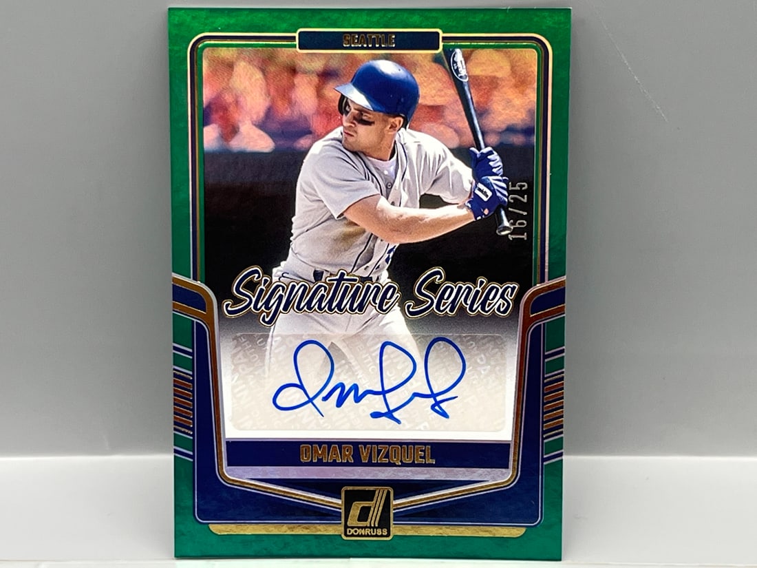 2024 Panini Donruss Signature Series Omar Vizquel Green Auto #/25 (1 of 2)