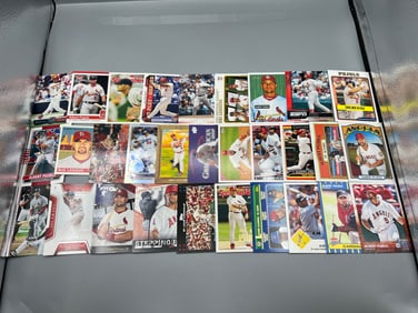 Lot of (30) Albert Pujols Baseball Cards