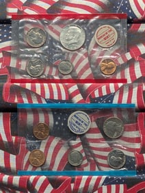 1968 P & D Uncirculated US Mint Set with 40% Silver Kennedy Half Dollar