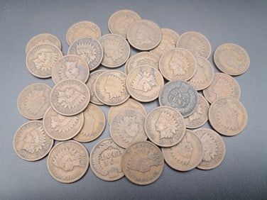 Indian Head Cent Lot of 35 - Mixed Dates