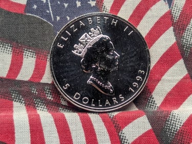 1993 Canada 5 Dollar Maple Leaf, 1 Troy Ounce .9999 Silver
