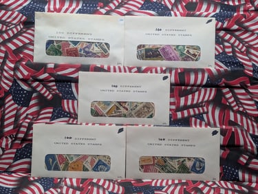 (500) Assorted U.S. Postage Stamps