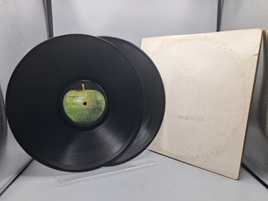 1968 The Beatles White Vinyl Album - SWBO-101