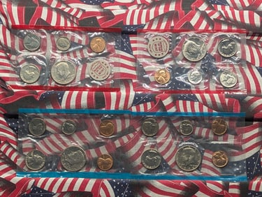 1971 P&D & 1972 P&D Uncirculated US Mint Sets, No Envelopes, includes the "S" Mint Lincoln Cents -