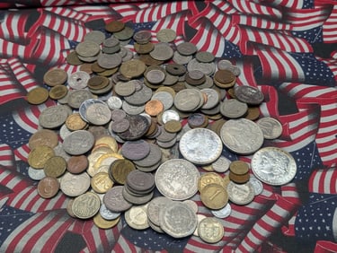 Assortment Of Foreign Coins From Many Different Countries. Coins Weigh 2 Pounds.