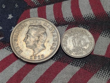 1903 Sri Lanka Ceylon 10 Silver Cents & 1916 El Salvador 5 Centavos - XF (2 PCS)
