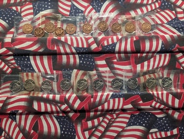 (20) Canadian Coins from Mint Sets (10) Nickels, (10) Dimes Mixed dates