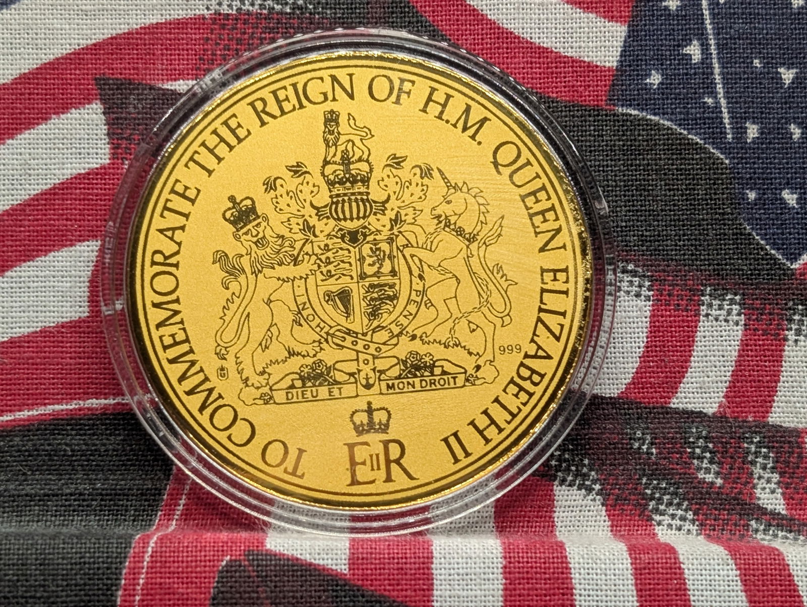 Limited Edition 1/200th Oz. .999 PURE FINE 24k GOLD Queen Elizabeth II Coronation 1953 Medal in (1 of 2)