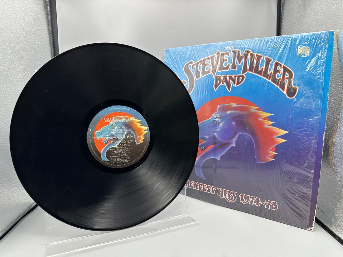 1978 Capitol Records The Steve Miller Band Greatest Hits 1974-78 Vinyl Album - SO-11872: 1978 Capitol Records The Steve Miller Band Greatest Hits 1974-78 Vinyl Album - SO-11872 - Records are untested by the auction house for play quality. All items are sold as is.