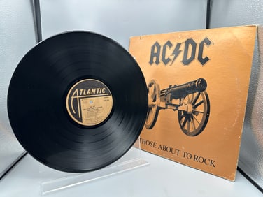1981 Atlantic Records AC/DC For Those About To Rock (We Salute You) Vinyl Album - SD 11111