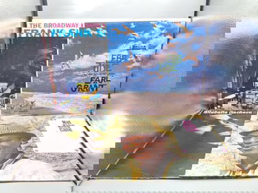 Lot of (4) Assorted Vinyl Albums - Varying Conditions - Earl Grant, Nat King Cole, Frank Sinatra, &