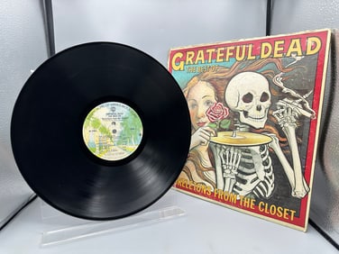 1974 Warner Bros. Records Grateful Dead The Best Of Skeletons From The Closet Vinyl Album - W 2764