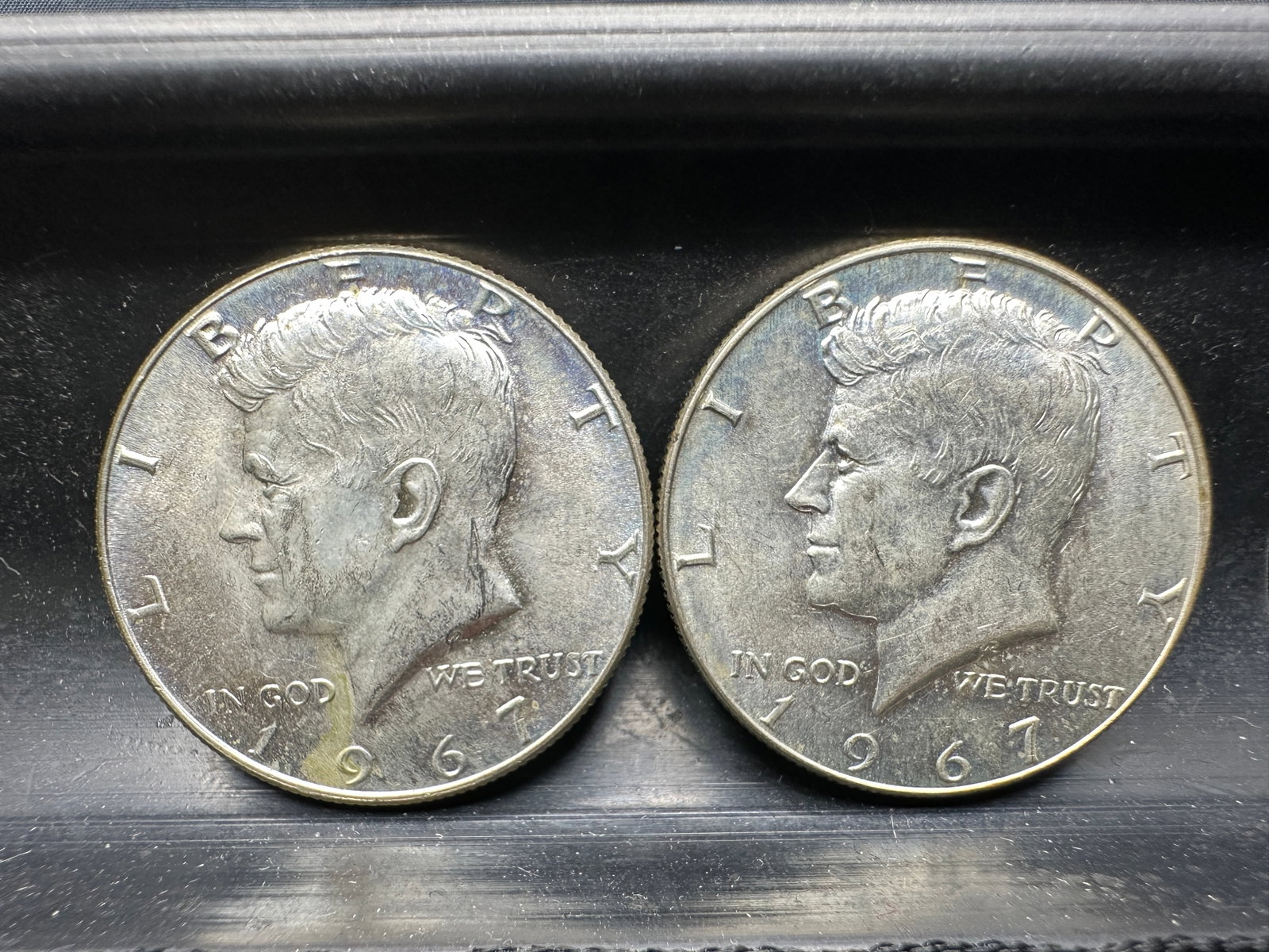 Two 1967 Kennedy Silver Half Dollars - Both 40% Silver: Two 1967 Kennedy Silver Half Dollars - Both 40% Silver