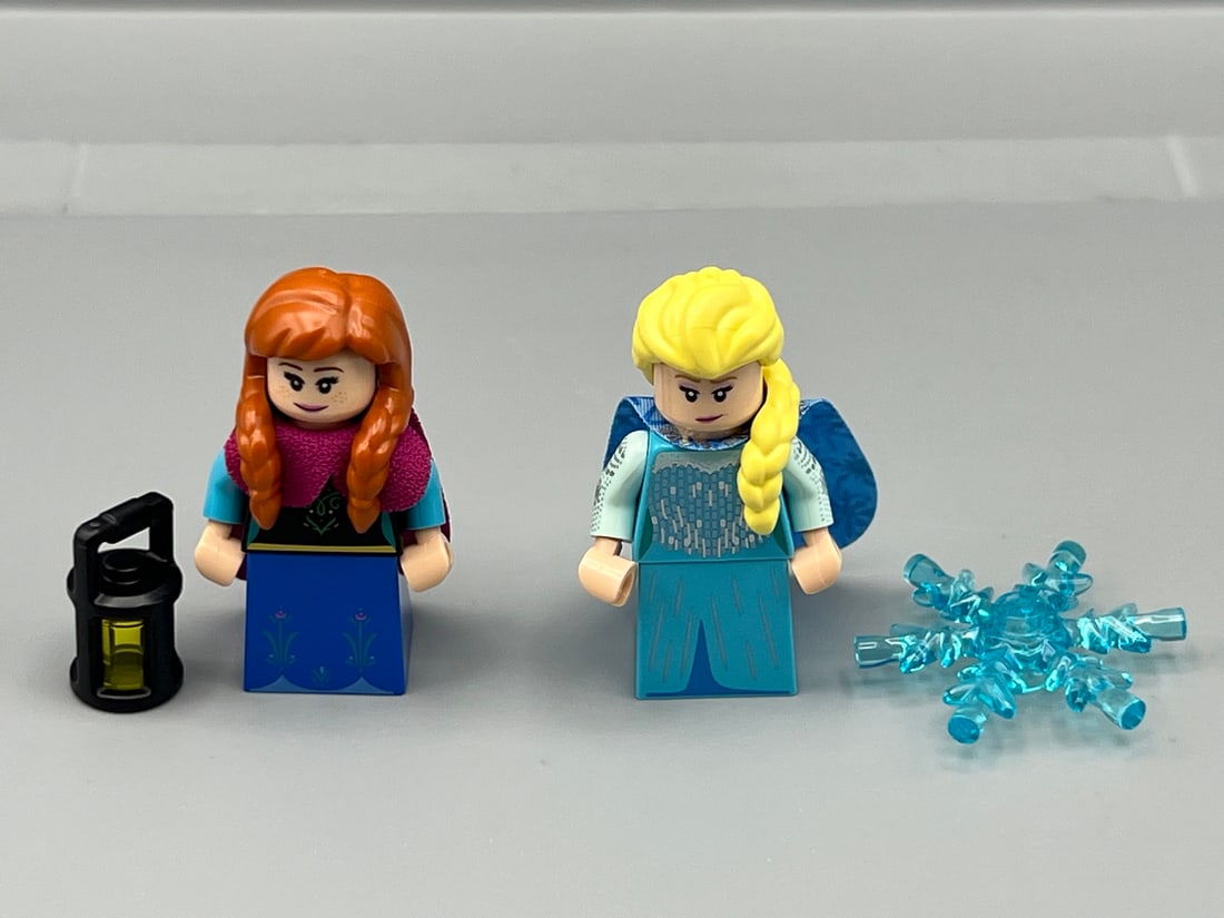2019 Lego Disney Series 2 Anna & Elsa Frozen Complete Minifigures: 2019 Lego Disney Series 2 Anna & Elsa Frozen Complete Minifigures
