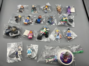 Lot of (18) Assorted Lego Minifigures