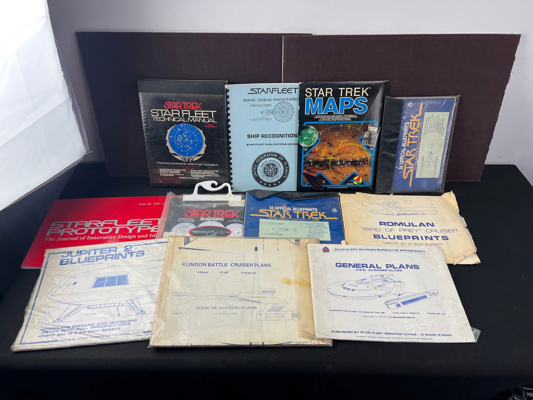 Star Trek Lot of Publications - Technical Manuals, Maps, Blueprints (1 of 5)