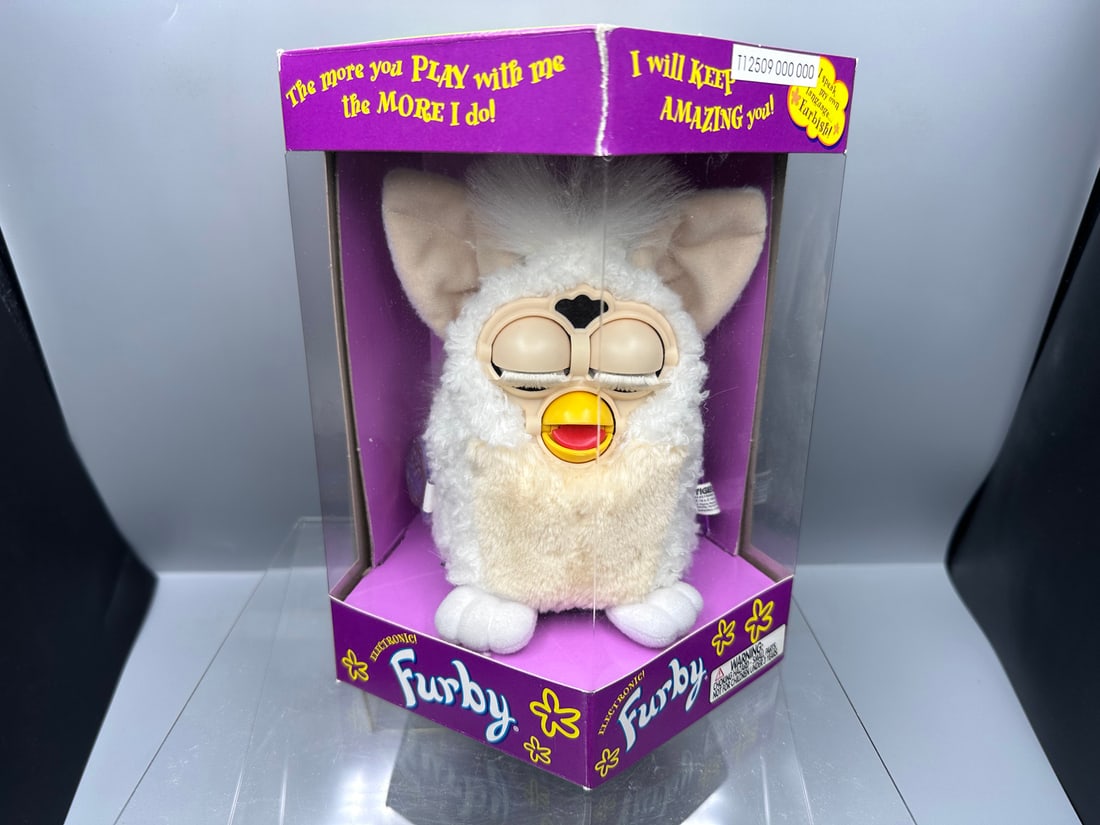 1999 Tiger Electronics Lamb Furby Sealed in Box - Generation 3 (1 of 5)