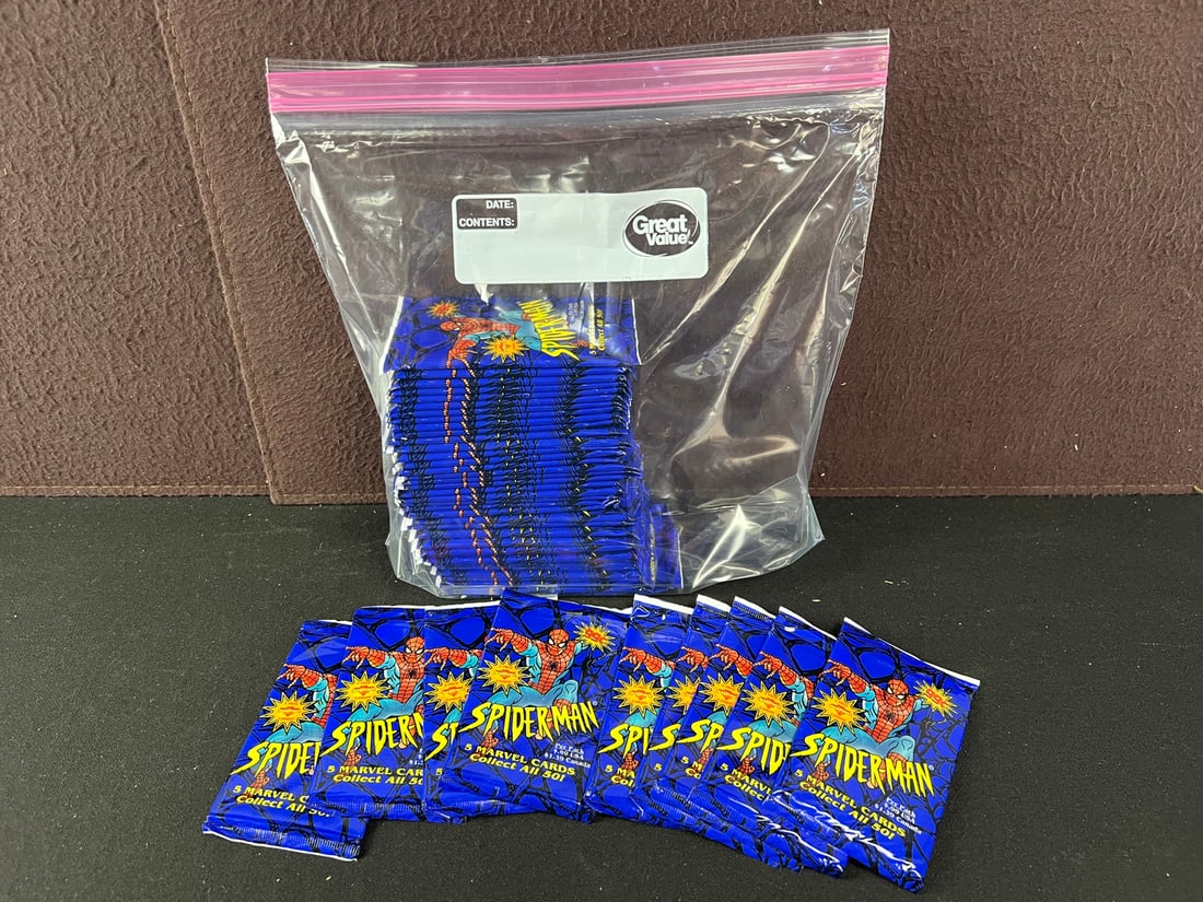 1997 Fleer Skybox Spider-Man Unopened Packs Lot of 44: 1997 Fleer Skybox Spider-Man Unopened Packs Lot of 44