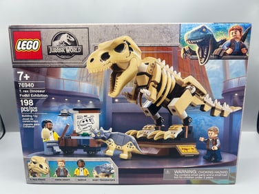 2021 Lego Jurassic Park 76940 T. Rex Dinosaur Fossil Exhibition Sealed Set