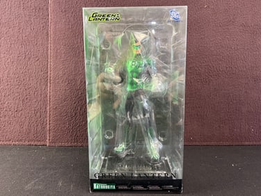 ArtFX DC Comics Green Lantern 1/10 Scale Pre-Painted Figure