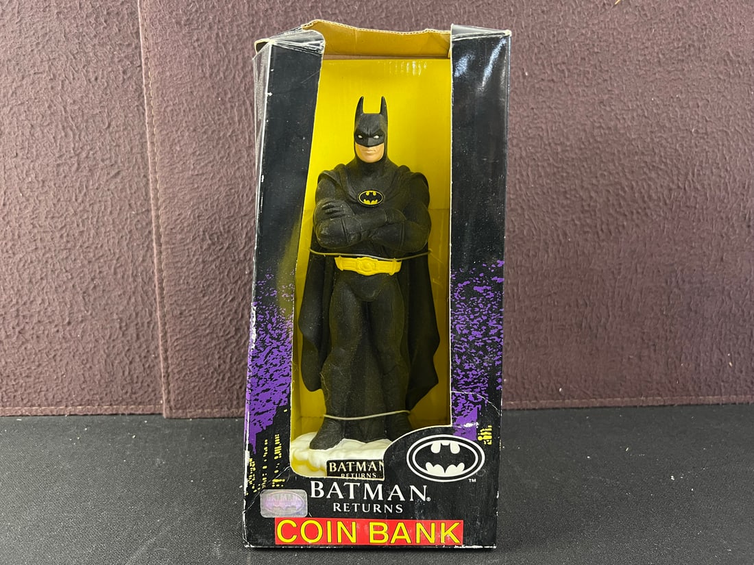 1991 Batman Returns Coin Bank: 1991 Batman Returns Coin Bank