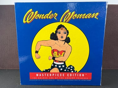 2001 Chronicle Books Wonder Woman Masterpiece Edition Figurine