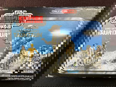 2011 Kenner Hasbro Star Wars Empire Strikes Back Luke Skywalker's Tauntaun - Target exclusive -