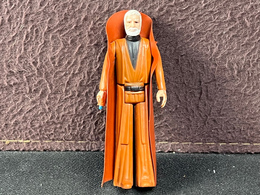 1977 Kenner Star Wars Obi Wan Kenobi Action Figure - With Cape and Lightsaber (1 of 5)